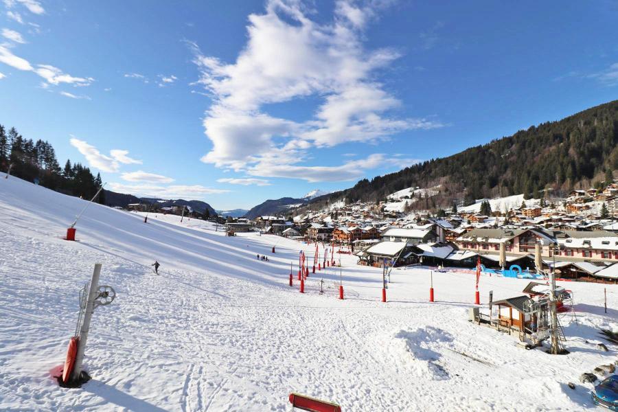 Urlaub in den Bergen Résidence l'Orée des Pistes - Les Gets - Draußen im Winter
