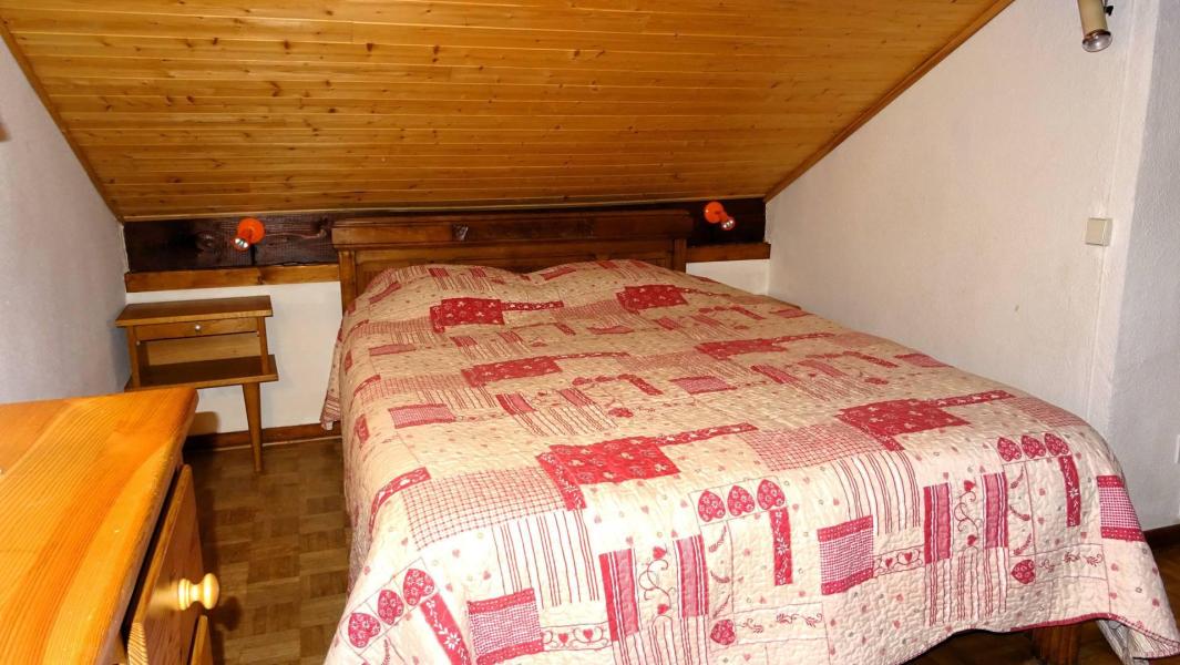 Rent in ski resort 2 room duplex apartment 6 people - Résidence le Mercury - Les Gets - Bedroom