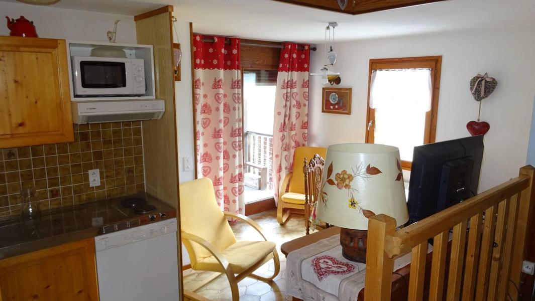 Rent in ski resort 2 room duplex apartment 6 people - Résidence le Mercury - Les Gets - Living room