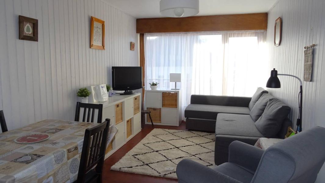 Rent in ski resort 2 room apartment 4 people (123) - Résidence Le Mont Caly - Les Gets - Living room