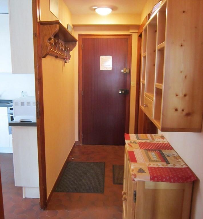 Rent in ski resort 2 room apartment 5 people (51) - Résidence Le Mont Caly - Les Gets - Corridor