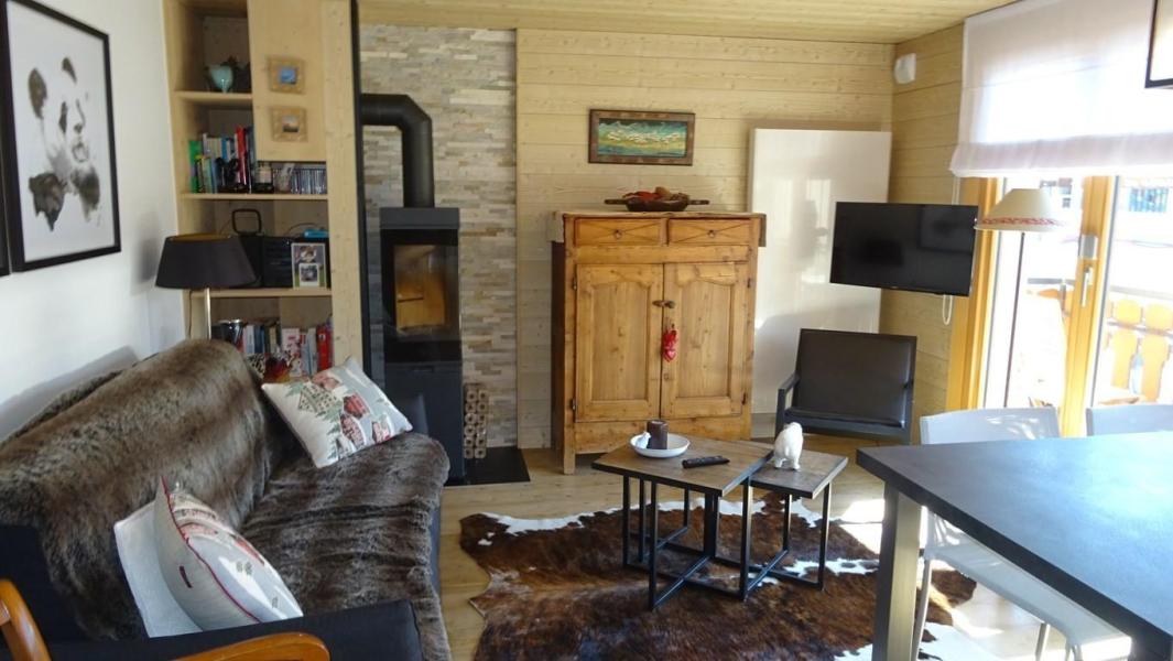 Rent in ski resort 2 room apartment cabin 4 people (118) - Résidence Le Mont Caly - Les Gets - Living room