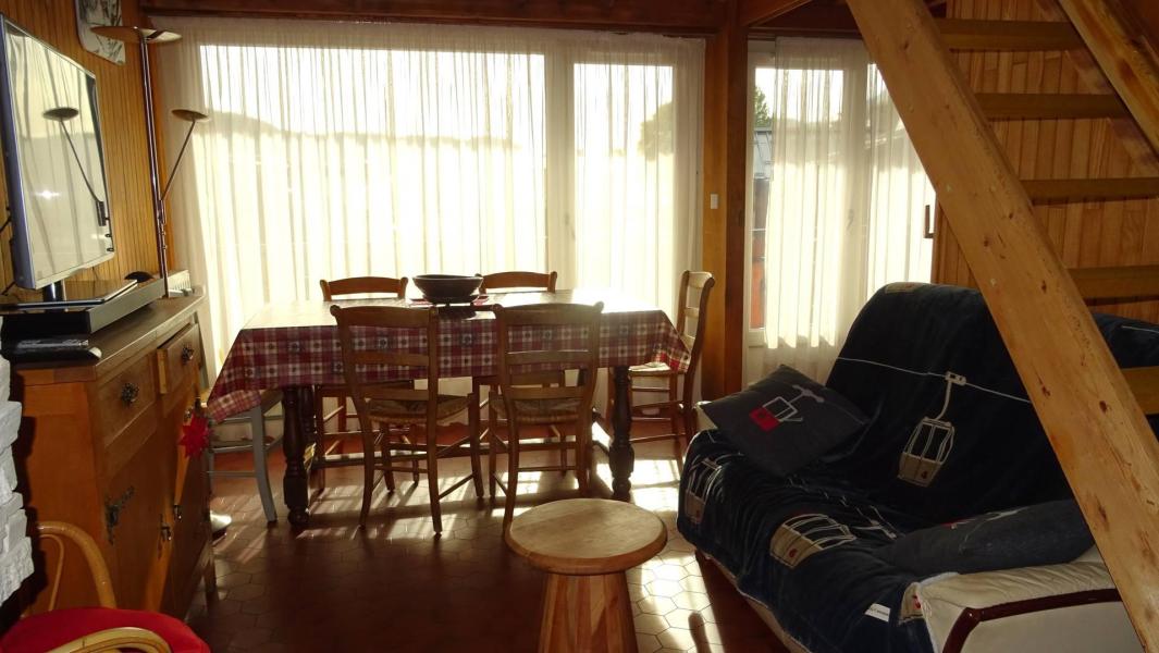 Rent in ski resort 3 room duplex apartment 7 people - Résidence Le Mont Caly - Les Gets - Living room