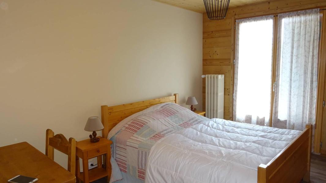 Rent in ski resort 3 room apartment 6 people (135) - Résidence les Mélèzes - Les Gets - Apartment