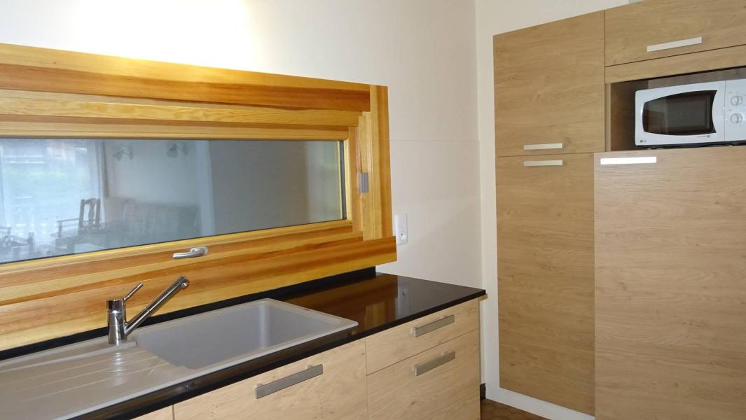 Rent in ski resort 3 room apartment 7 people (134) - Résidence les Mélèzes - Les Gets - Kitchenette