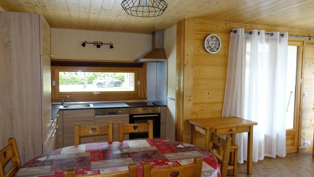 Ski verhuur Appartement 3 kamers 6 personen (135) - Résidence les Mélèzes - Les Gets - Woonkamer