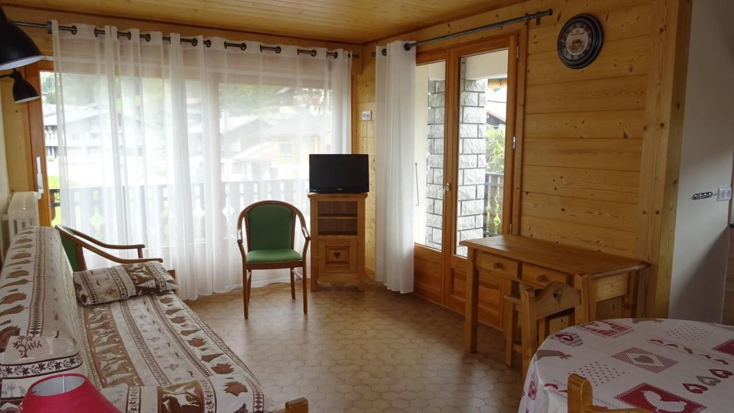 Ski verhuur Appartement 3 kamers 6 personen (138) - Résidence les Mélèzes - Les Gets - Woonkamer