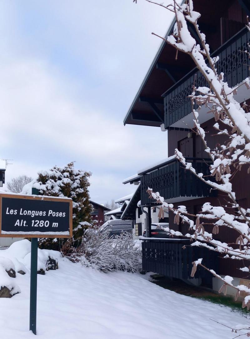 Rent in ski resort 3 room apartment 4 people - Résidence Longues Poses - Les Gets - Winter outside