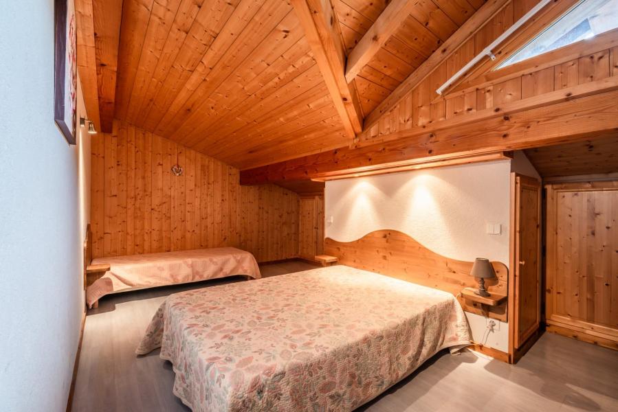 Ski verhuur Appartement 3 kamers 6 personen - Résidence Lou Baitandys - Les Gets - Kamer