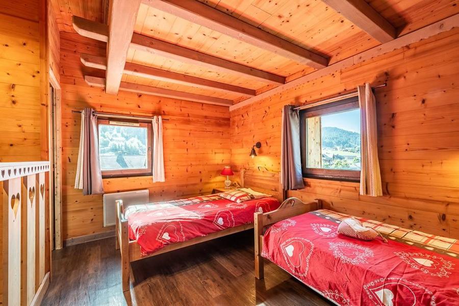 Location au ski Appartement 3 pièces duplex 5-6 personnes - Résidence Marcelly - Les Gets - Cabine mansardée