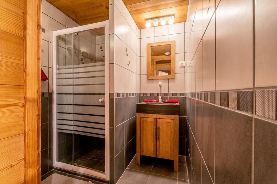 Location au ski Appartement 3 pièces duplex 5-6 personnes - Résidence Marcelly - Les Gets - Salle de douche