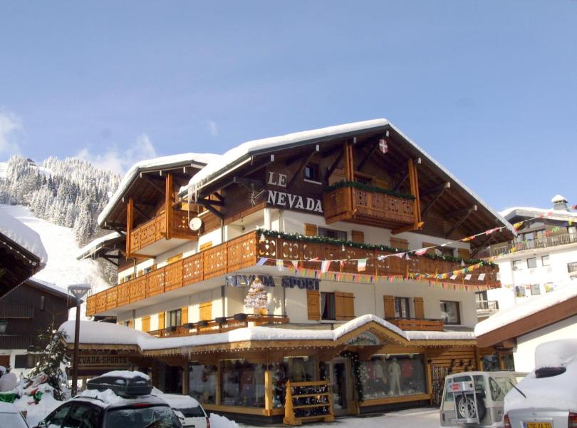 Rent in ski resort Résidence Nevada - Les Gets - Winter outside