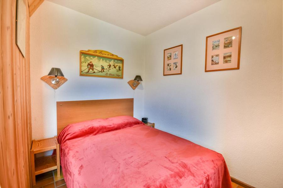 Rent in ski resort 2 room duplex apartment 6 people (2157) - Résidence Pameo - Les Gets - Bedroom
