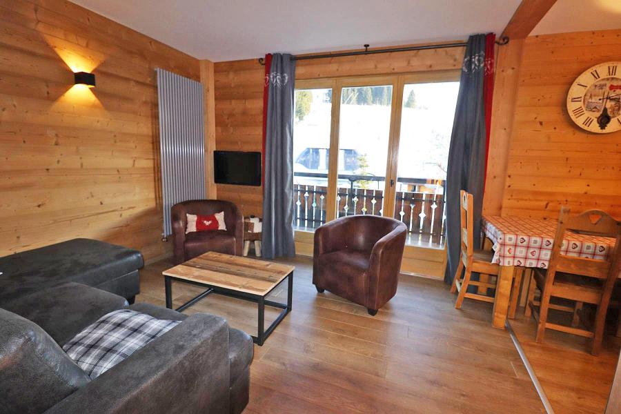 Ski verhuur Appartement 3 kabine kamers 6 personen - Résidence Ranfolly - Les Gets - Woonkamer