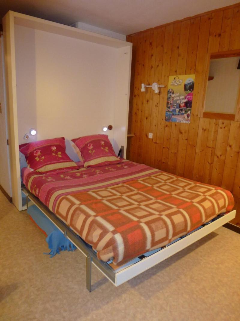 Rent in ski resort Studio cabin 4 people (137) - Résidence Ranfolly - Les Gets - Bedroom