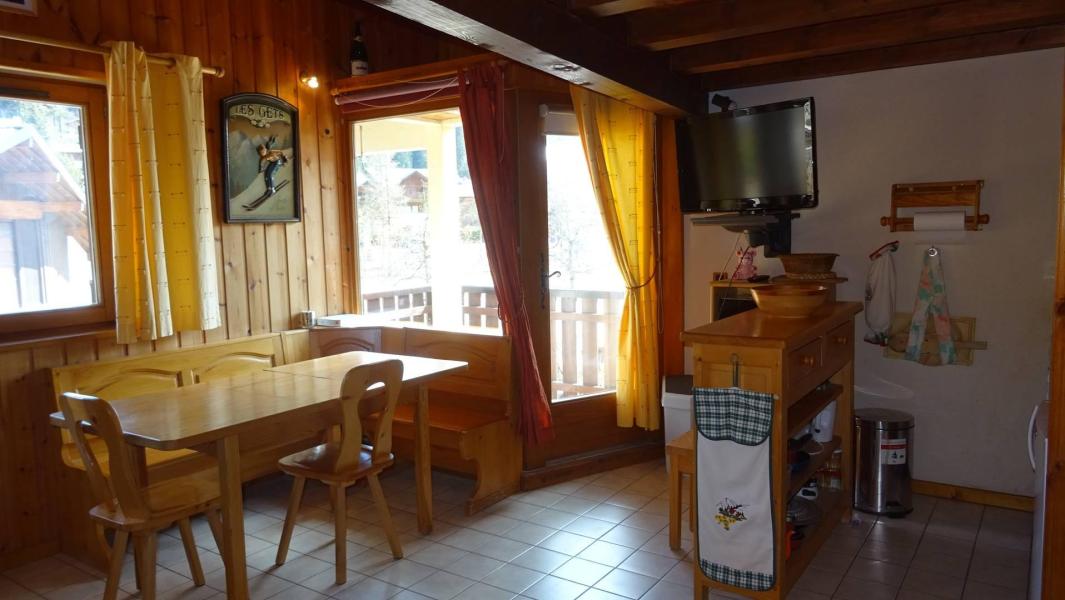 Rent in ski resort 2 room apartment 4 people - Résidence Rebiolle - Les Gets - Apartment