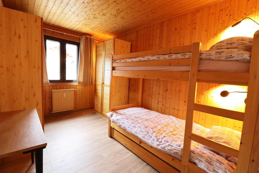 Rent in ski resort 3 room apartment 6 people (92) - Résidence Saint Guibert - Les Gets - Cabin