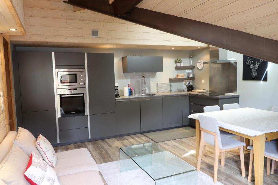 Rent in ski resort 3 room apartment 6 people (CH) - Résidence Saint Guibert - Les Gets - Living room