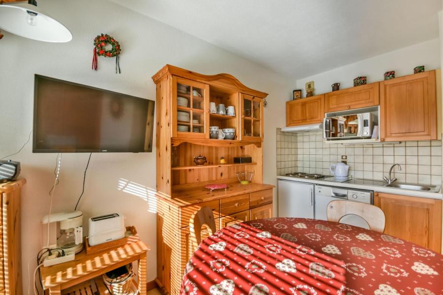 Rent in ski resort Studio cabin 4 people (2028) - Résidence Soleil de Minuit - Les Gets - Kitchen