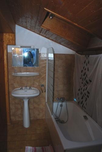 Rent in ski resort 5 room chalet 12 people - Chalet Beth Shemesh - Les Gets - Shower room