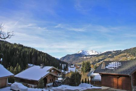 Rent in ski resort 7 room chalet 16 people - Chalet du Lac des Ecoles - Les Gets - Winter outside