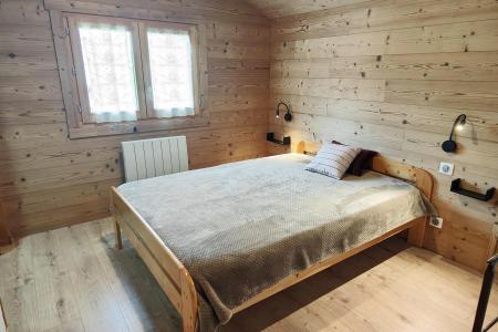 Rent in ski resort 4 room chalet 8 people - Chalet Gibannaz - Les Gets - Bedroom