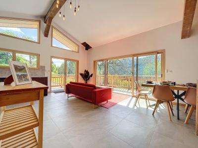 Rent in ski resort 3 room duplex chalet 6 people - Chalet Grange du Lavay - Les Gets - Living room