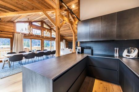 Rent in ski resort 8 room chalet 12 people - Chalet Grizzly - Les Gets - Kitchenette