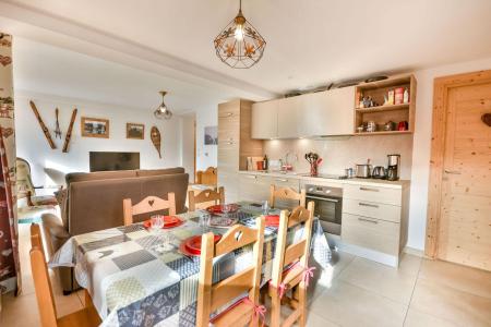 Rent in ski resort 3 room apartment 4 people - Chalet Maroussia - Les Gets