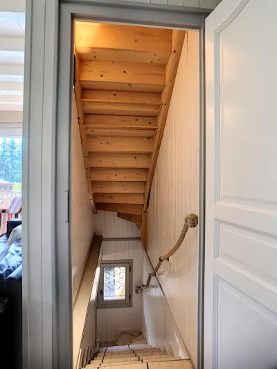 Rent in ski resort Chalet Renard du Lac - Les Gets - Stairs