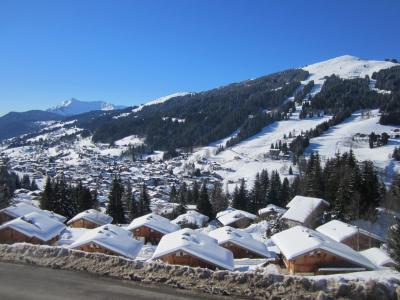 Vakantie in de bergen Chalet 5 kamers 9 personen - Chalet Roses des Vents - Les Gets - Buiten winter