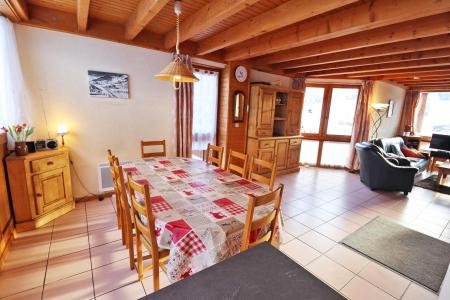 Rent in ski resort 5 room triplex apartment 10 people - Chalet Télémark - Les Gets - Living room