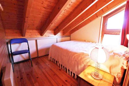 Rent in ski resort 5 room triplex apartment 10 people - Chalet Télémark - Les Gets - Underoof cabin