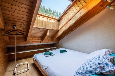 Rent in ski resort Semi-detached 5 room chalet 8 people - Chalet Télémark - Les Gets - Apartment