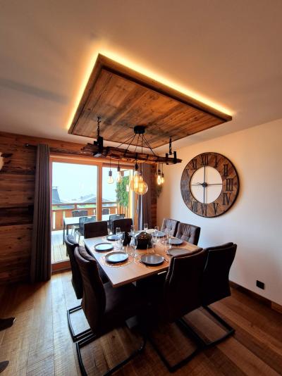 Location au ski Appartement 4 pièces duplex cabine 8-10 personnes (81) - Grand Théâtre - Les Gets - Coin repas