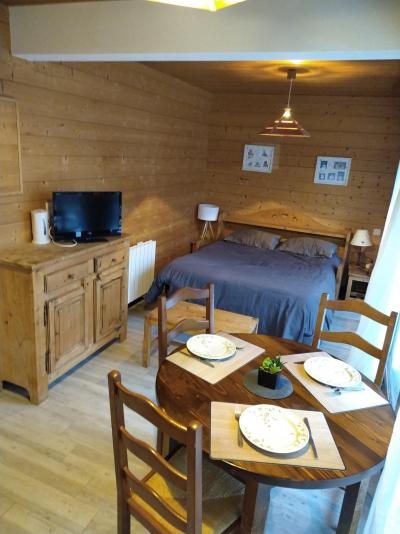 Rent in ski resort Studio 2 people - Résidence Ambre Chery - Les Gets - Living room