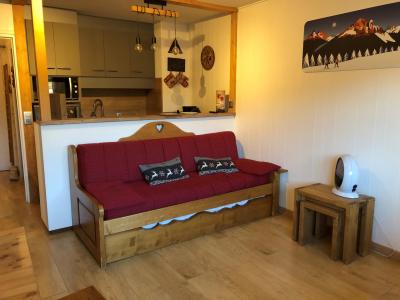 Rent in ski resort Studio sleeping corner 4 people (w) - Résidence Arc-en-Ciel - Les Gets - Living room