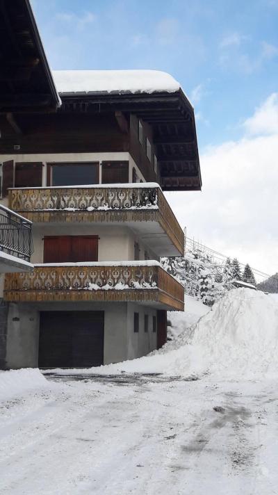 Аренда на лыжном курорте Апартаменты 4 комнат 8 чел. - Résidence Bartavelle - Les Gets - зимой под открытым небом