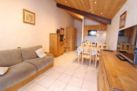 Rent in ski resort 3 room apartment 6 people - Résidence Bivouac - Les Gets - Living room