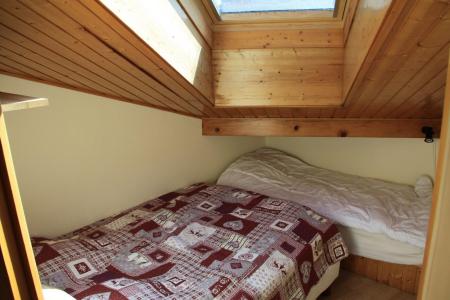 Rent in ski resort 3 room duplex apartment 6 people - Résidence Bois de Lune  - Les Gets - Bedroom