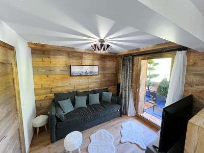 Rent in ski resort 3 room duplex apartment 6 people - Résidence Carmine Lodge - Les Gets - Living room