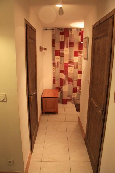 Wynajem na narty Apartament 3 pokojowy kabina 6 osób - Résidence Chalune - Les Gets - Korytarz