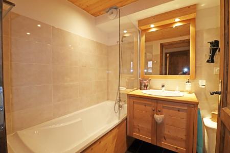 Location au ski Appartement 3 pièces 4 personnes - Résidence Chalune - Les Gets - Salle de bain