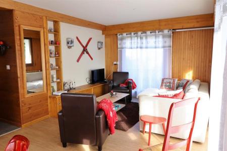 Ski verhuur Appartement 3 kamers 7 personen - Résidence Doux Soleil - Les Gets - Woonkamer