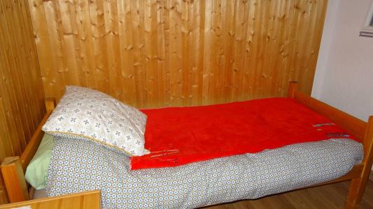 Rent in ski resort Studio cabin 3 people - Résidence Drakkars - Les Gets - Cabin