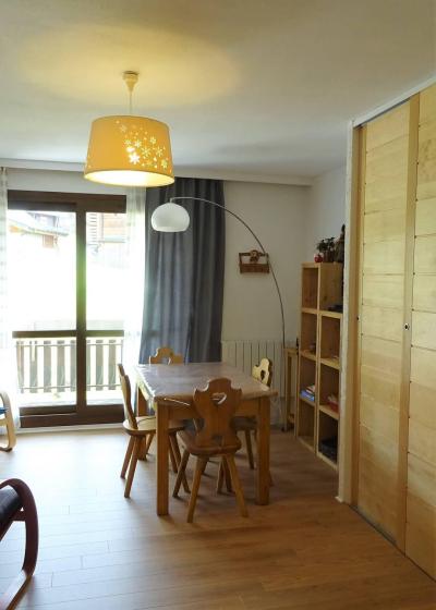 Rent in ski resort Studio cabin 3 people - Résidence Drakkars - Les Gets - Living room