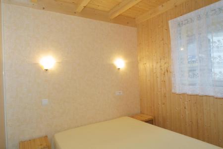 Rent in ski resort 3 room mezzanine apartment 6 people (87) - Résidence Forge - Les Gets - Bedroom