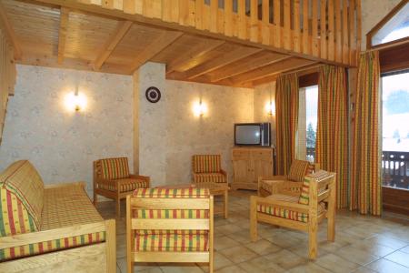 Rent in ski resort 4 room mezzanine apartment 8 people (67) - Résidence Forge - Les Gets - Living room