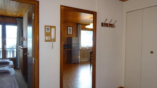 Rent in ski resort 3 room apartment 6 people (145) - Résidence Galaxy  - Les Gets - Corridor