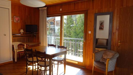 Ski verhuur Appartement 2 kamers 4 personen (201) - Résidence Galaxy  - Les Gets - Woonkamer